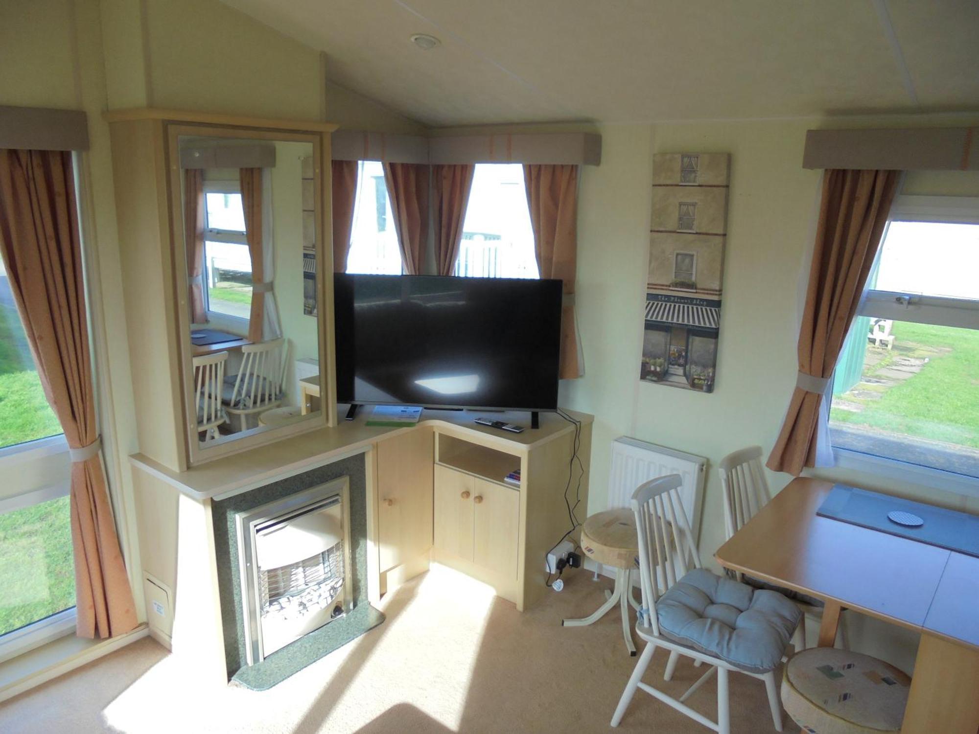 Sealands Everglade Ii:- 6 Berth, Central Heated Access To The Beach Ingoldmells Exterior photo
